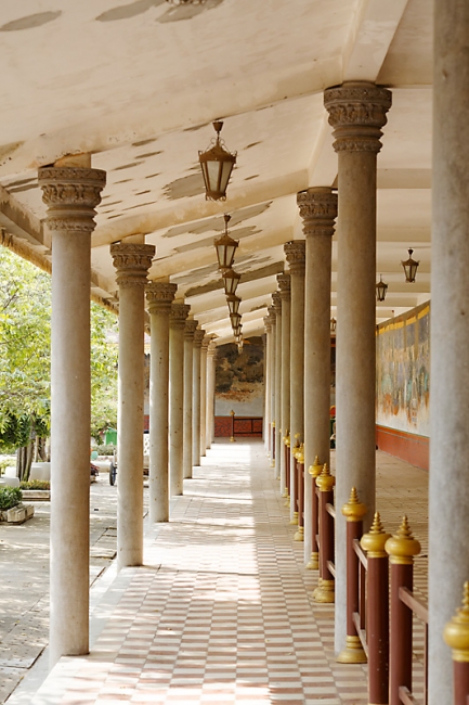 Phnom Penh-Pagode d'argent-058